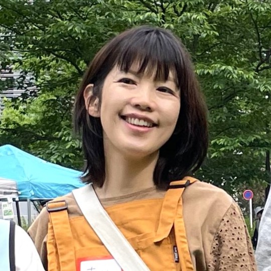 講師 向井愛